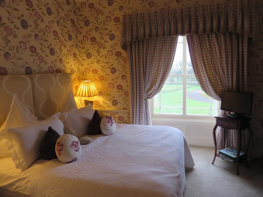 Tankardstown House Hotel Slane Room photo